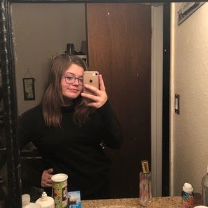 Meet your Posher, Madelynn